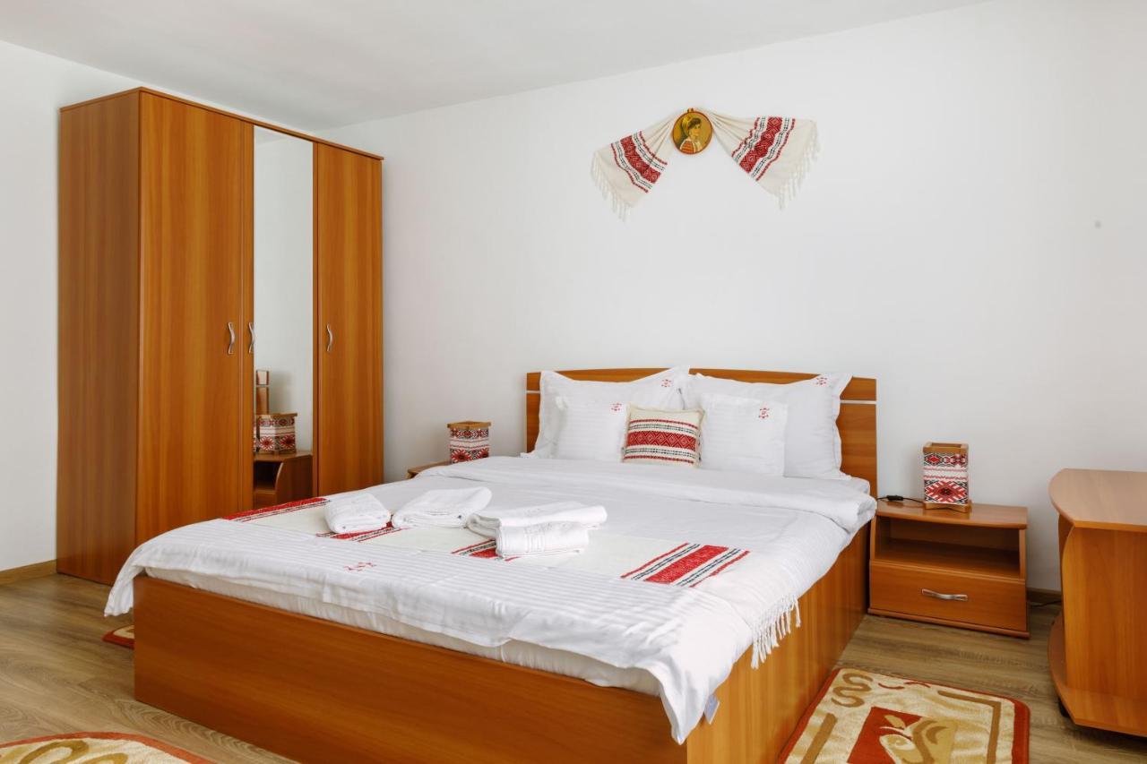 Casa Dacica Hotel ริชนอฟ ภายนอก รูปภาพ