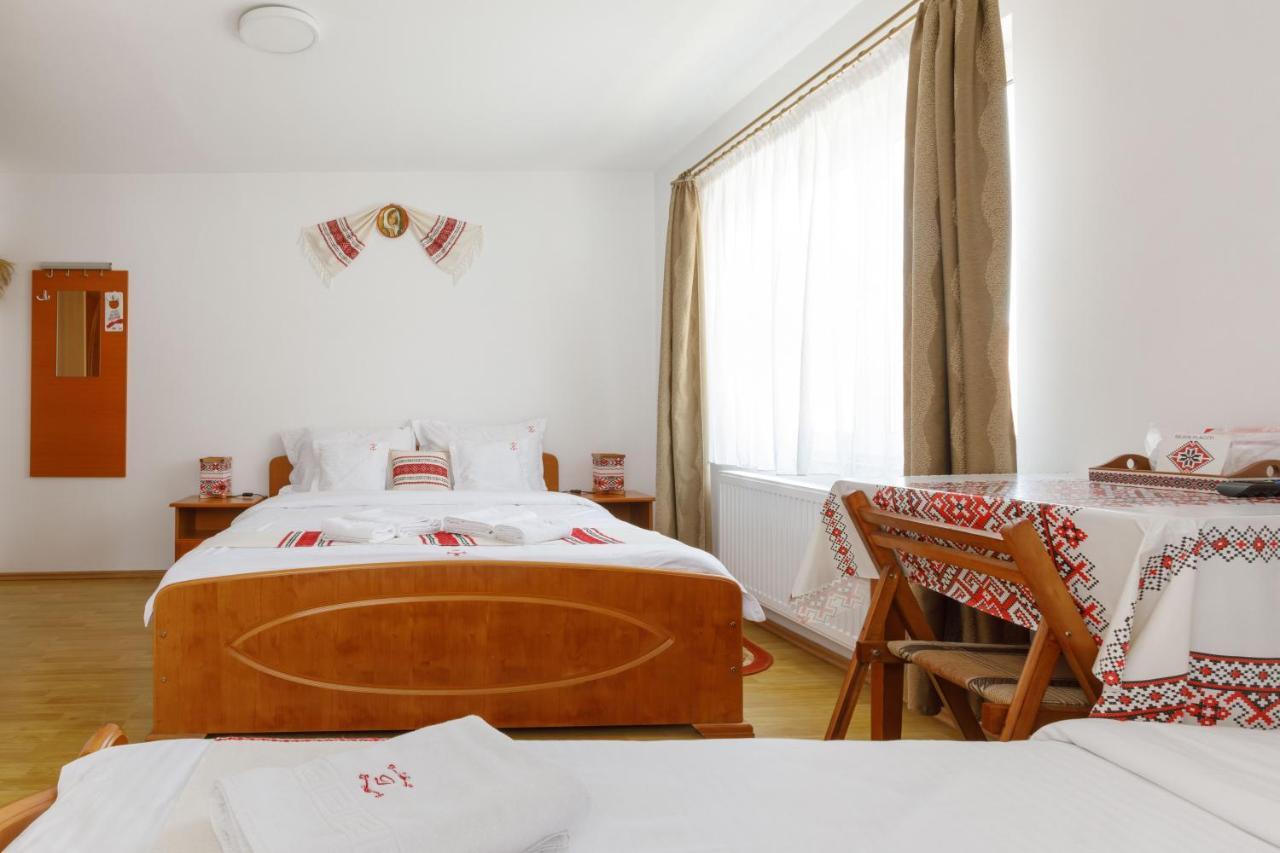 Casa Dacica Hotel ริชนอฟ ภายนอก รูปภาพ